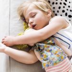 Ребенку снятся кошмары. Как справится родителям?